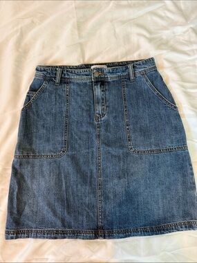 Women's Medium Blue Denim Mini Skirt with Front Patch Pockets